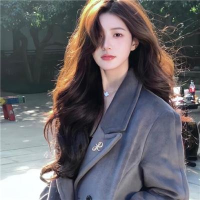 主演 黄子华 / 郑秀文 / 王丹妮 / 廖子妤 / 杨伟伦 / 谢君豪 / 卢镇业 / 何启华 / 杨偲泳 / 谭旻萱 / 李芯駖 / 林熙彤 / 邓丽英 / 蔡蕙琪 / 黄洁琪 / 赵君瑜 / 王紫影 / 黎纪君 / 董玮 / 甄懋强 / 许素莹 / 张可坚 / 徐浩昌 / 陈献略 / 邱颂伟 / 苏民峰 / 麦子云 / 廖颖琛