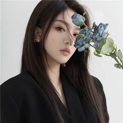 主演 黄子华 / 郑秀文 / 王丹妮 / 廖子妤 / 杨伟伦 / 谢君豪 / 卢镇业 / 何启华 / 杨偲泳 / 谭旻萱 / 李芯駖 / 林熙彤 / 邓丽英 / 蔡蕙琪 / 黄洁琪 / 赵君瑜 / 王紫影 / 黎纪君 / 董玮 / 甄懋强 / 许素莹 / 张可坚 / 徐浩昌 / 陈献略 / 邱颂伟 / 苏民峰 / 麦子云 / 廖颖琛